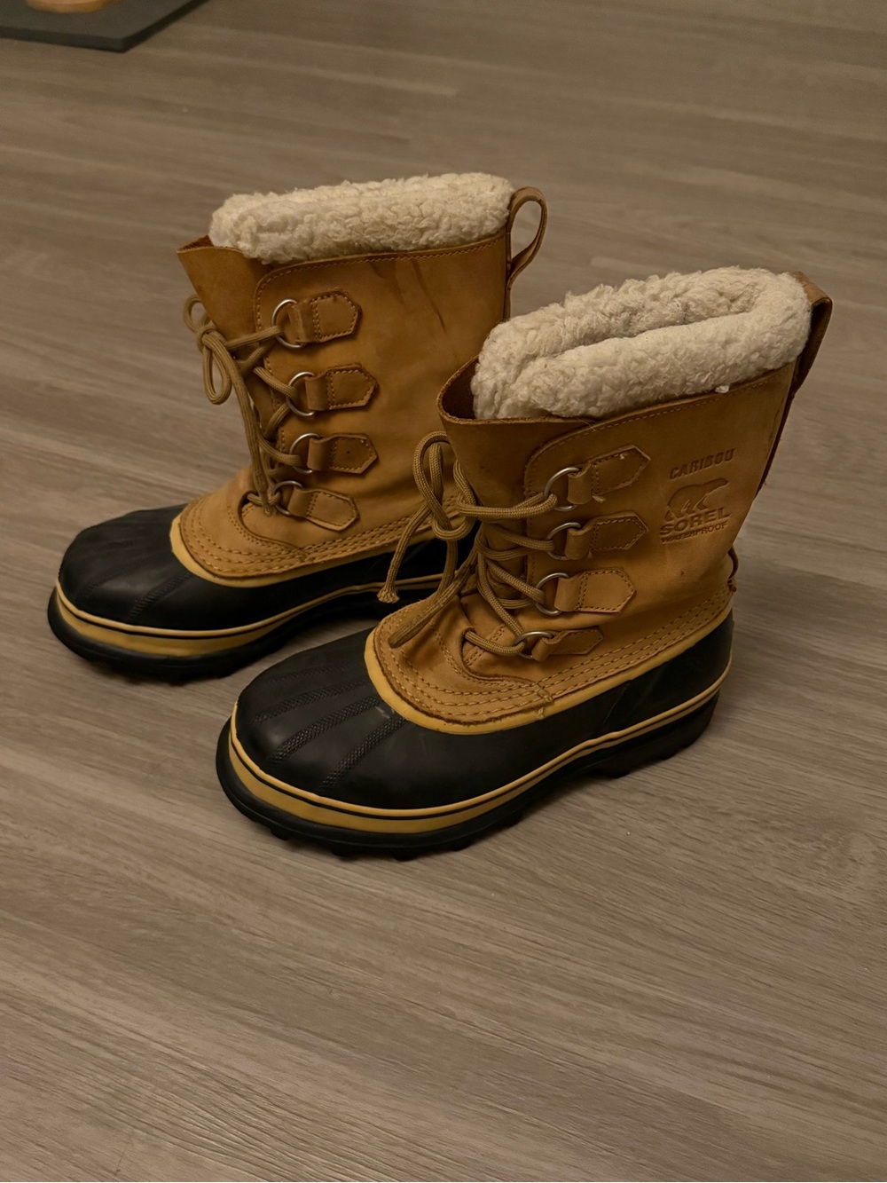 Sorel Caribou women’s snow boots 8